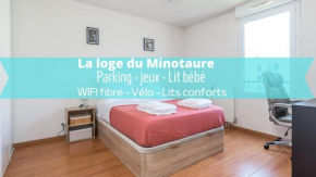 La loge du Minotaure, parking et bureaux